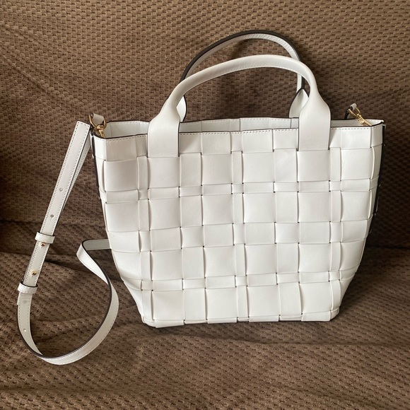 Designer Tote - Picture 2 of 6